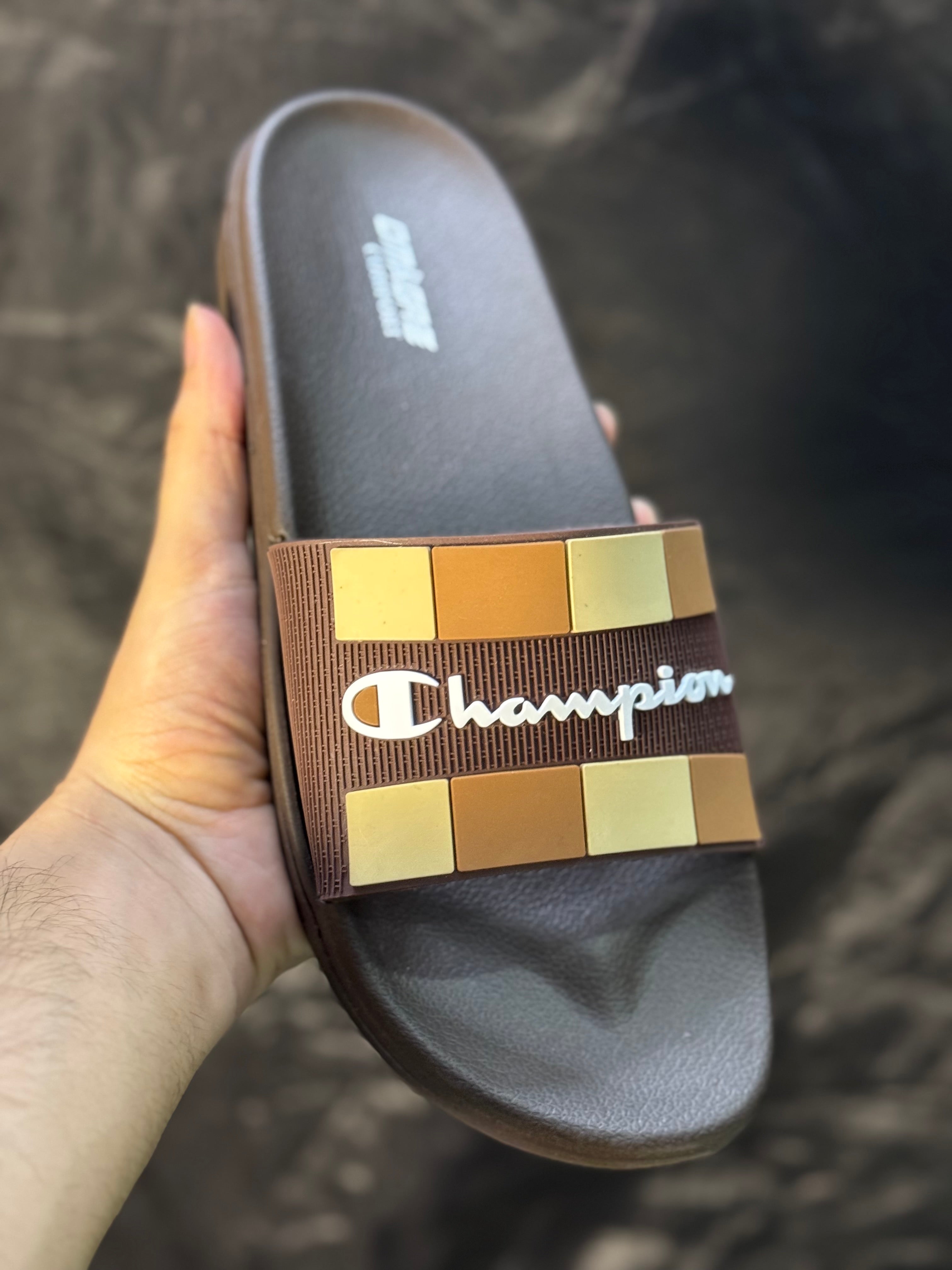 CHAMPION SLIPPERS SOFT AND COMFORTABLE SOLE LIGHTWEIGHT